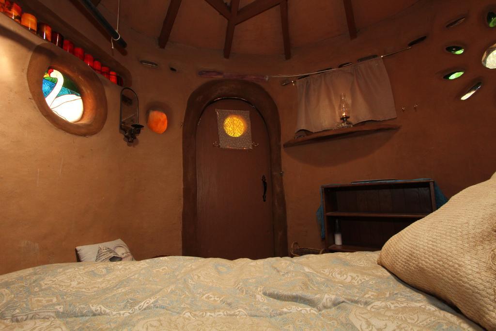 Hobbit Hut Ξενοδοχείο Geyserville Δωμάτιο φωτογραφία